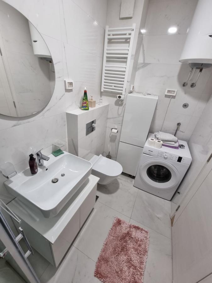 Regina Apartment 波德戈里察 外观 照片
